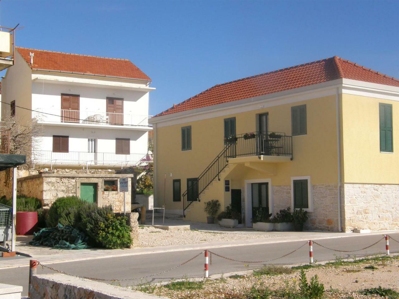 Apartments Guzela Primošten Eksteriør billede